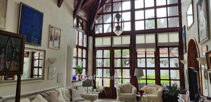 Makovecz kúria Nagykovácsi Ófaluban?