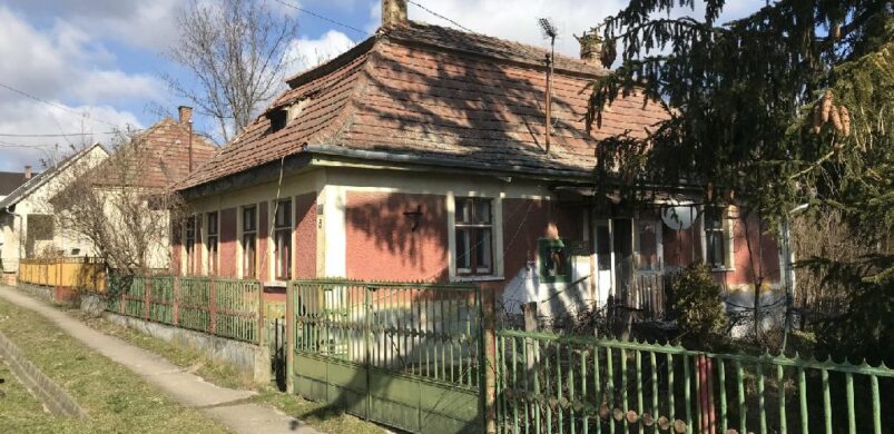 Élet búcsújáró helyen? Íme egy 15,5 milliós gyöngyszem Csatkán!