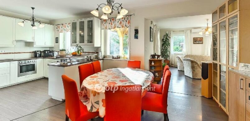 Biatorbágyi házért rajongunk. A kategória: 200 millió alatti szépségek!