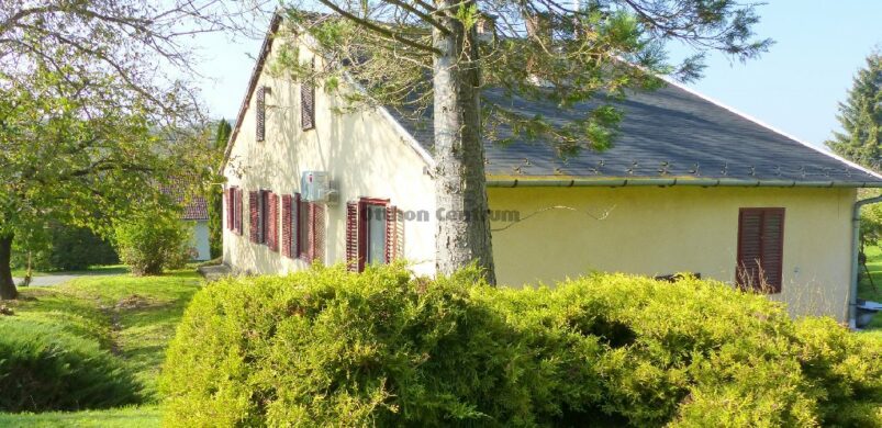 Élet Bázakerettyén, a hét eladó házában: jöhet?