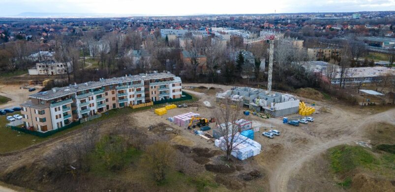 Így fest jelenleg madártávlatból a Garden Lakópark 