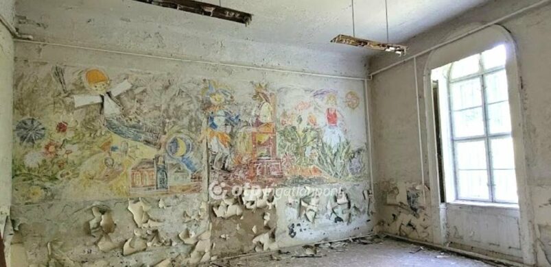 Golfpálya befektetőknek kínálják a negyed milliárdos Reviczky-kastélyt