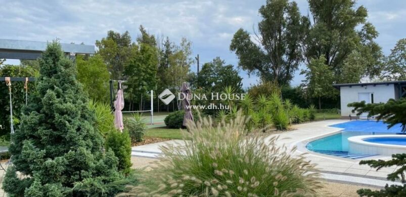 A Zúzmara utcában áll Hajdú-Bihar megye legdrágább, 850 milliós háza