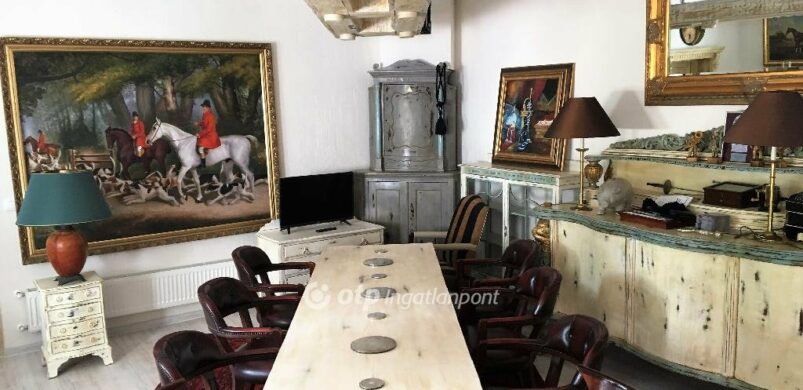 Eladó Mocsán egy egykori Hercegprímás villaháza és 201 milliós birtoka