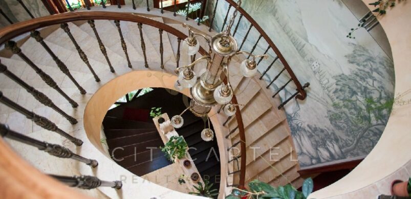 Leheletnyi árcsökkenés a kastélynál, ahol 300 ezer Ft a rezsi