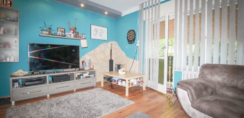 Türkizkék vonalak Etes tájain