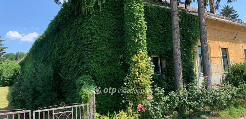 Szuper helyes ház Felsőmocsolád területén 7,9 millióért eladó?