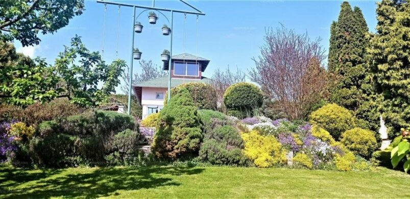 Zalakaroson “lakótelek wellness házzal” eladó!