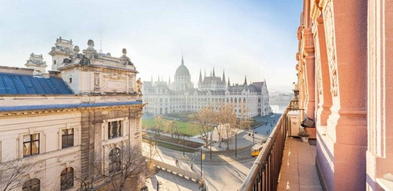 Egy Parlamentre panorámás lakásért rajong a pesti ingatlanpiac!