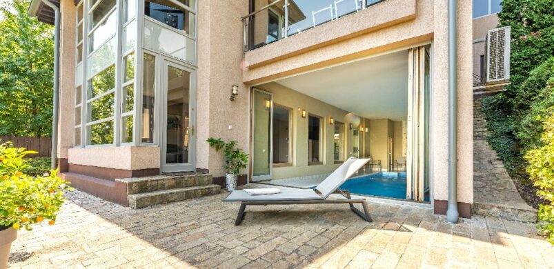 Egy budaörsi, három szintes ház 375 millióért: jöhet?