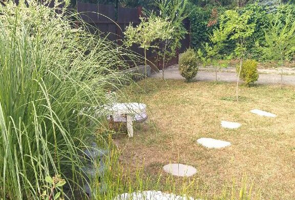 Bájos ház Ráckevén, csodás kerttel