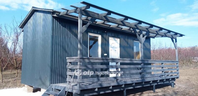 Már a nyáron jár az esze? Mit szólna egy nyaralóhoz Tárnokon?