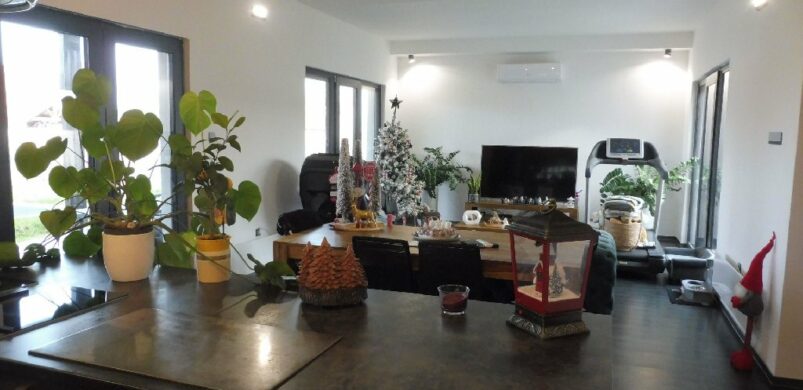 Kecses magánház eladó Deszken